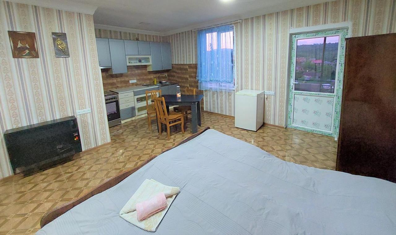 Apartment Beso Kutaisi Exterior photo