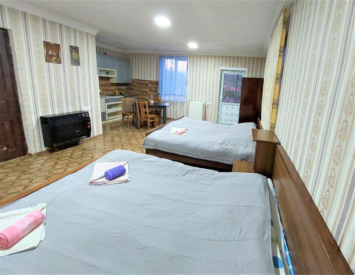 Apartment Beso Kutaisi Exterior photo